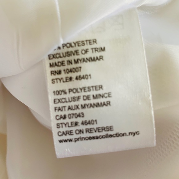 American Princess Gold Dress 👸👑 - Picture 6 of 8